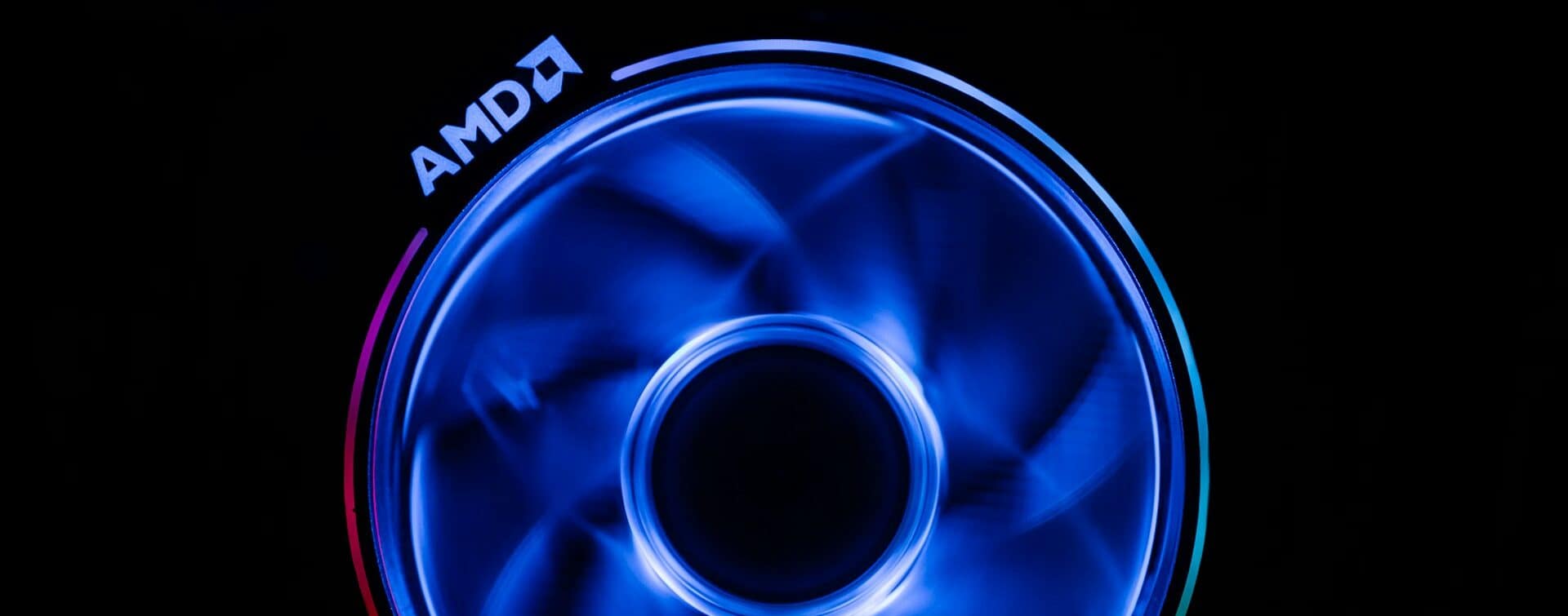 maxence-pira-pNpqq8Cwjxw-unsplash Встановлення драйверів для відеокарт AMD: інструкція з офіційного сайту